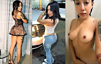 Shupamela Mostrando Su Toto En El Baño Y Con Muchas Ganas De Singar
